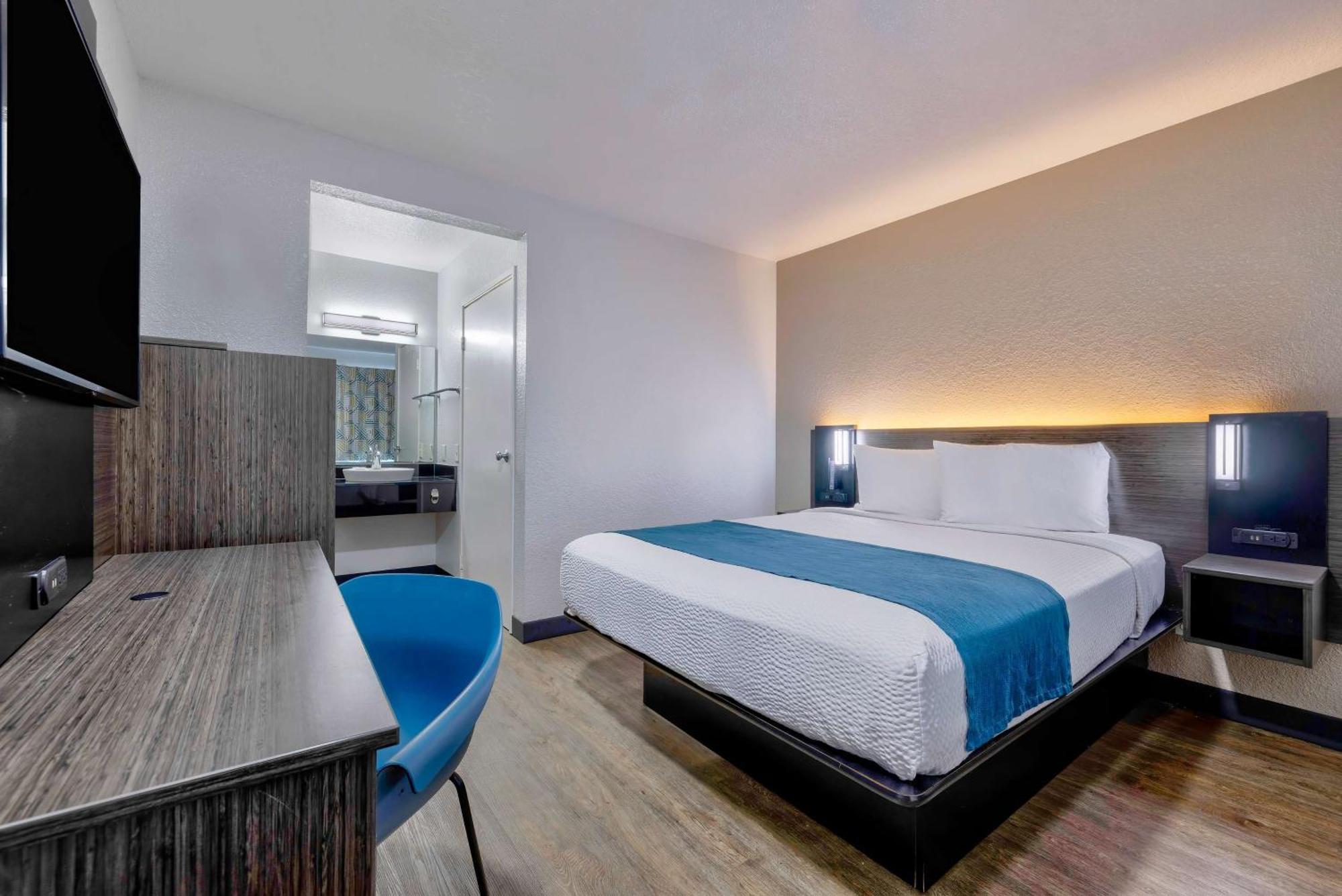 6-anaheim, Ca - Fullerton East Hotel 3*