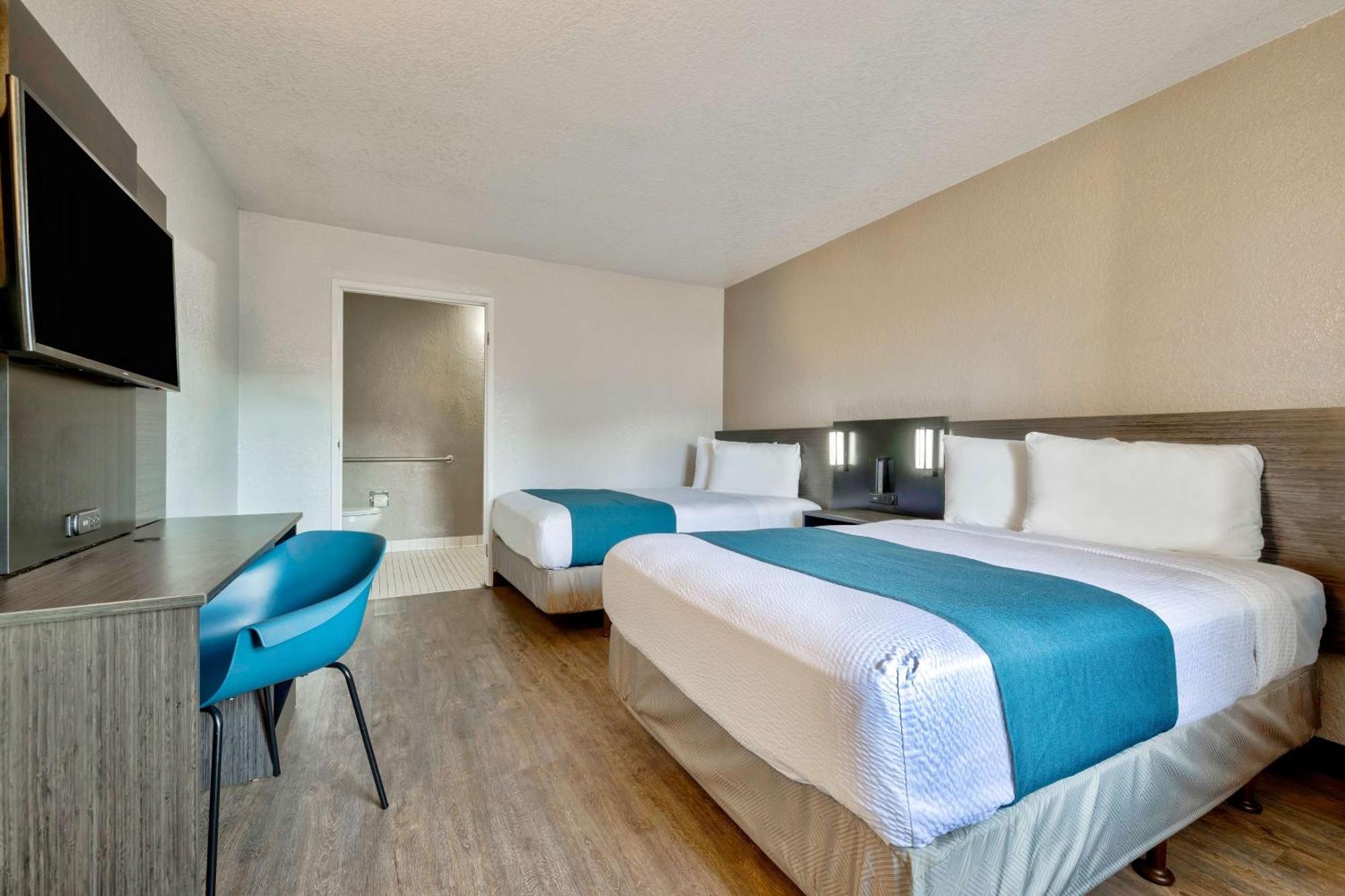 6-anaheim, Ca - Fullerton East 3*