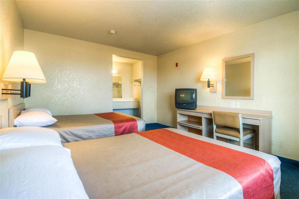 6-anaheim, Ca - Fullerton East Hotel 3*