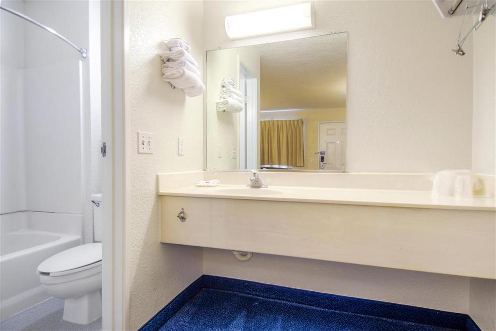 6-anaheim, Ca - Fullerton East Hotel 3*